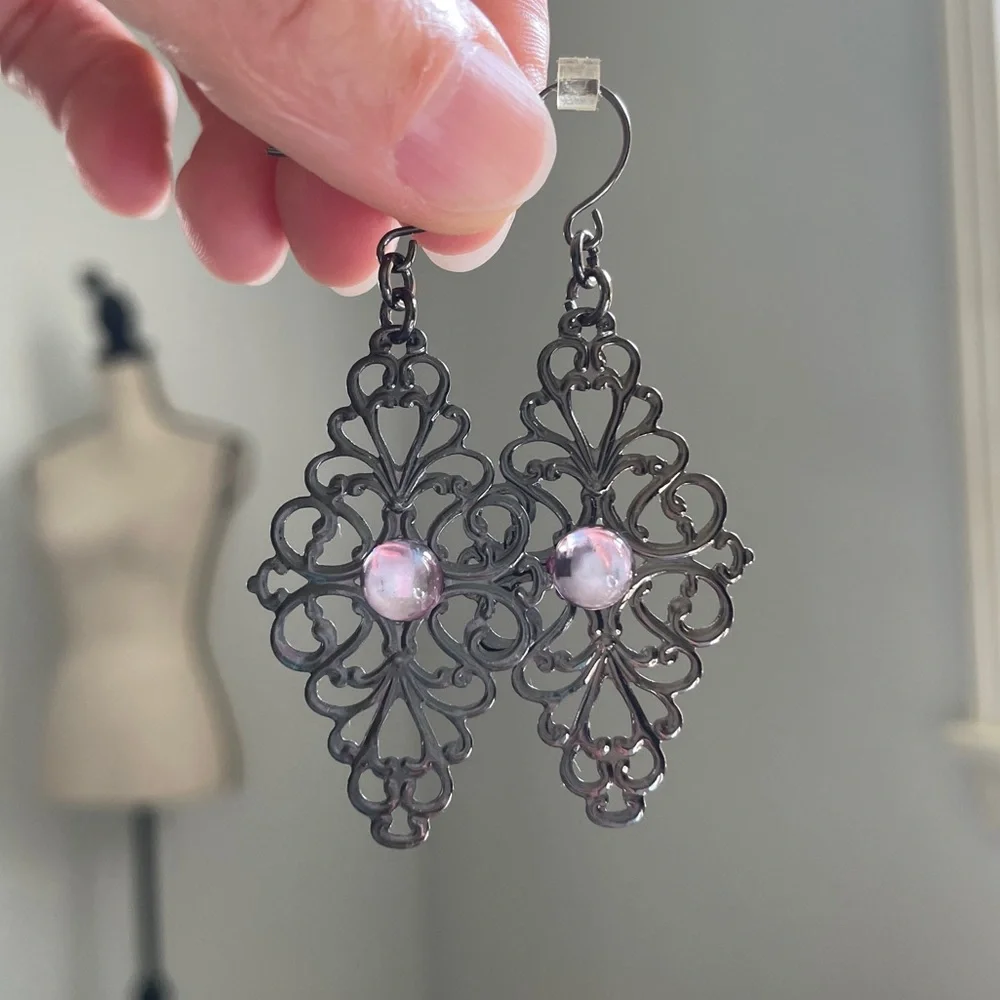 Pewter Filigree Boho Drop Earrings Pink Purple Stone Accent Y2K Dainty‎ Jewelry
